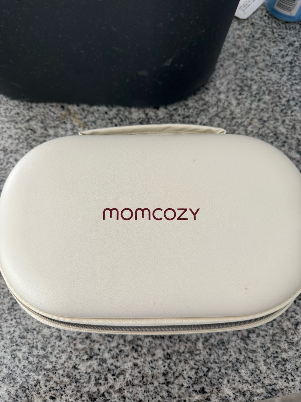 Momcozy Cream Travel Cosmetic Case - Compact Women's Bag